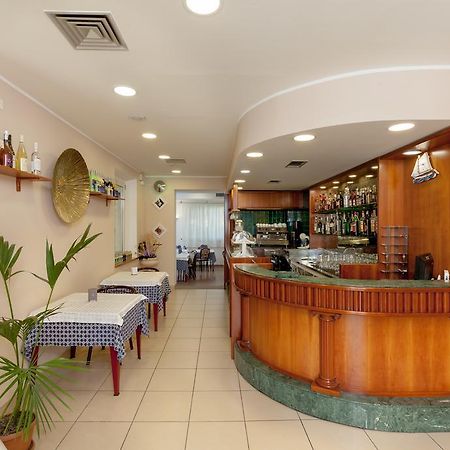 Hotel Chiar Di Luna Senigallia Esterno foto
