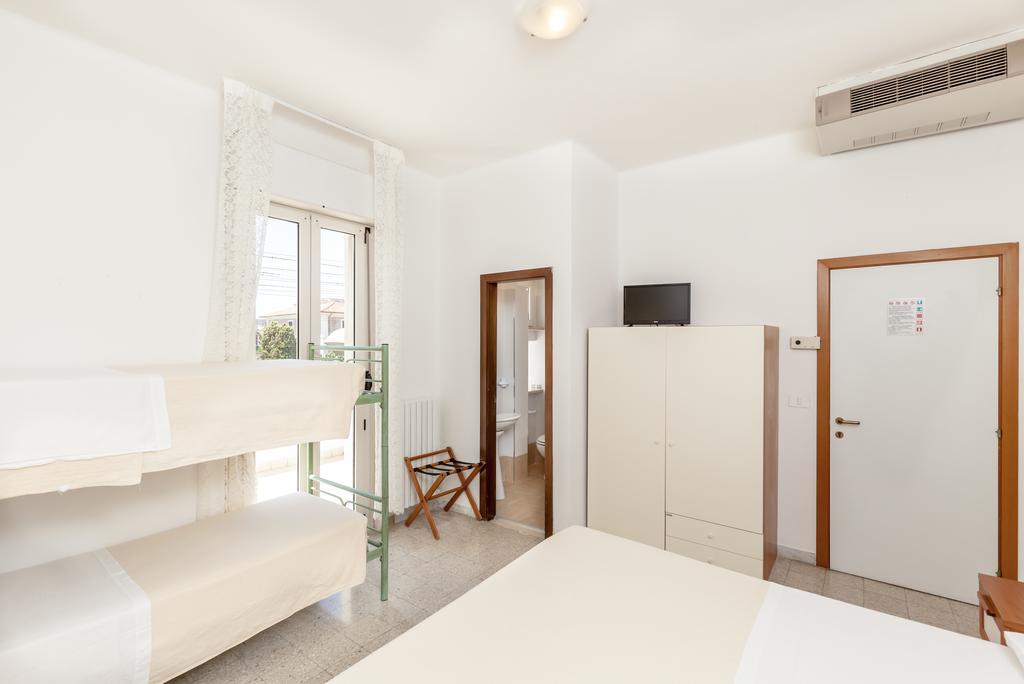 Hotel Chiar Di Luna Senigallia Esterno foto