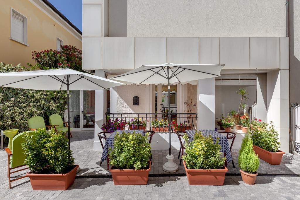 Hotel Chiar Di Luna Senigallia Esterno foto