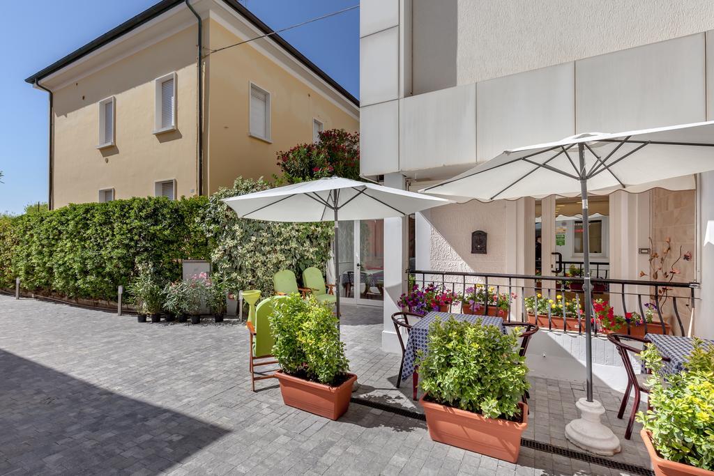 Hotel Chiar Di Luna Senigallia Esterno foto