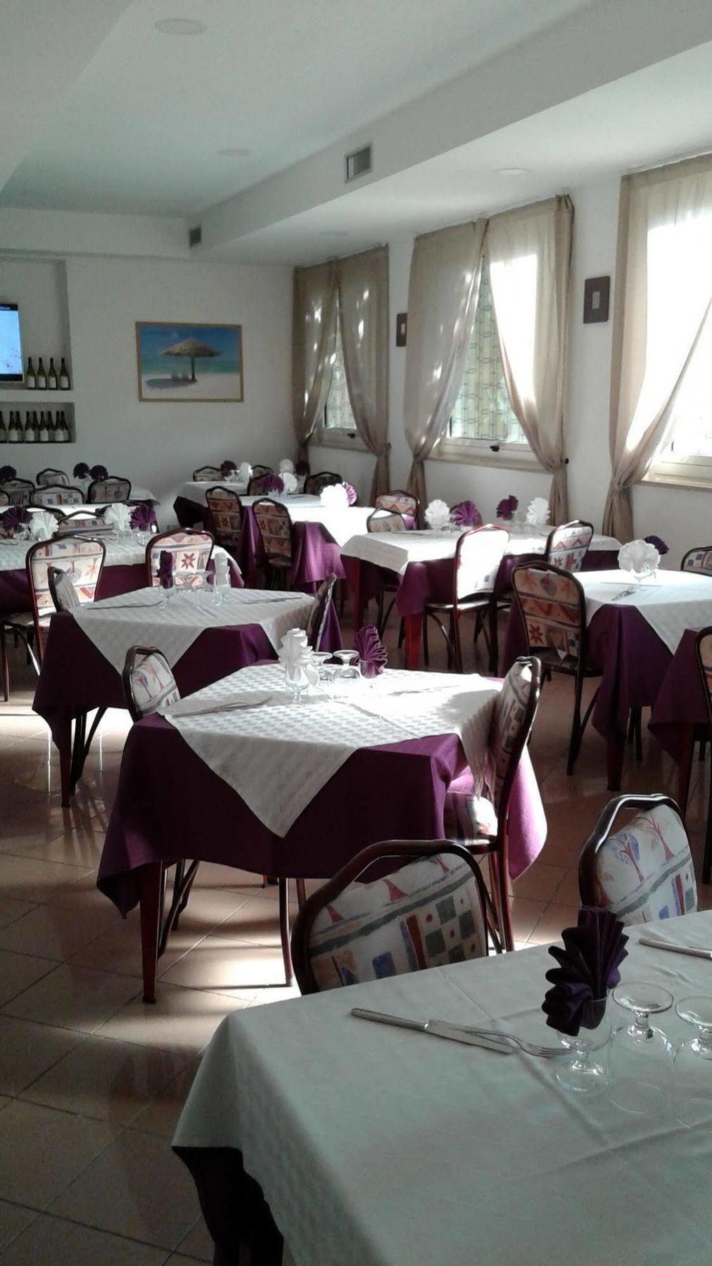 Hotel Chiar Di Luna Senigallia Esterno foto