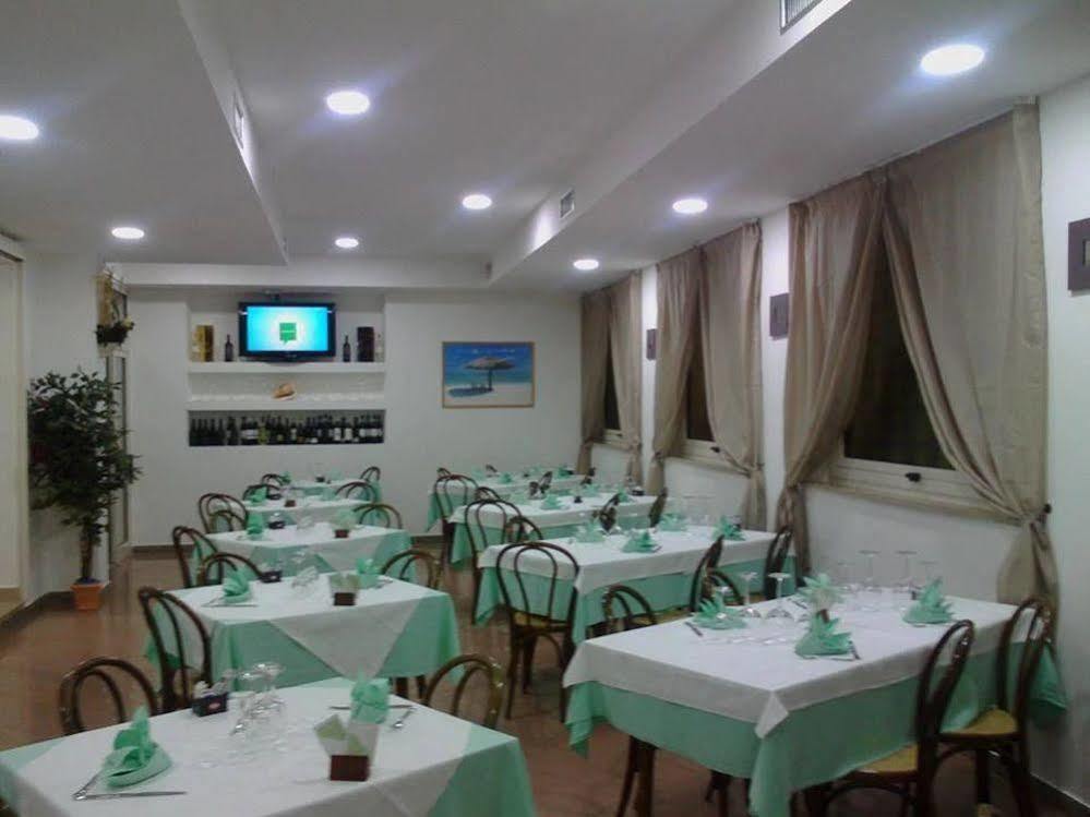 Hotel Chiar Di Luna Senigallia Esterno foto
